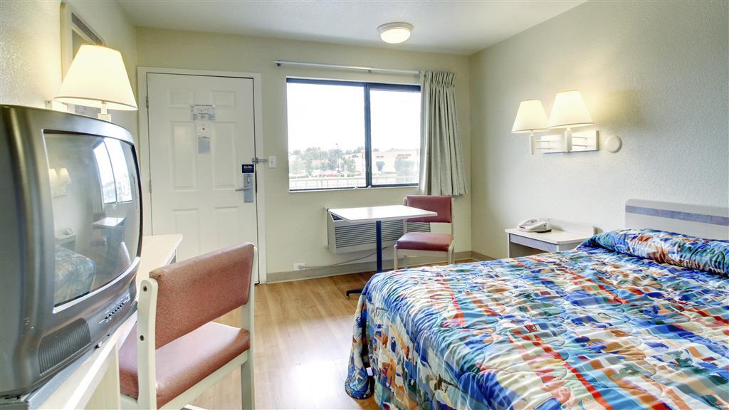 Motel 6 Manhattan Kansas Habitación foto