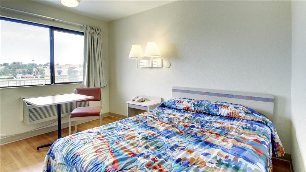 Motel 6 Manhattan Kansas Habitación foto