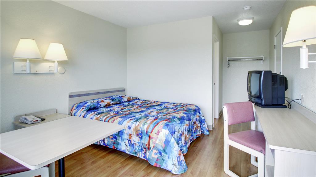 Motel 6 Manhattan Kansas Habitación foto